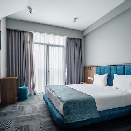Address Inn Tbilisi Esterno foto