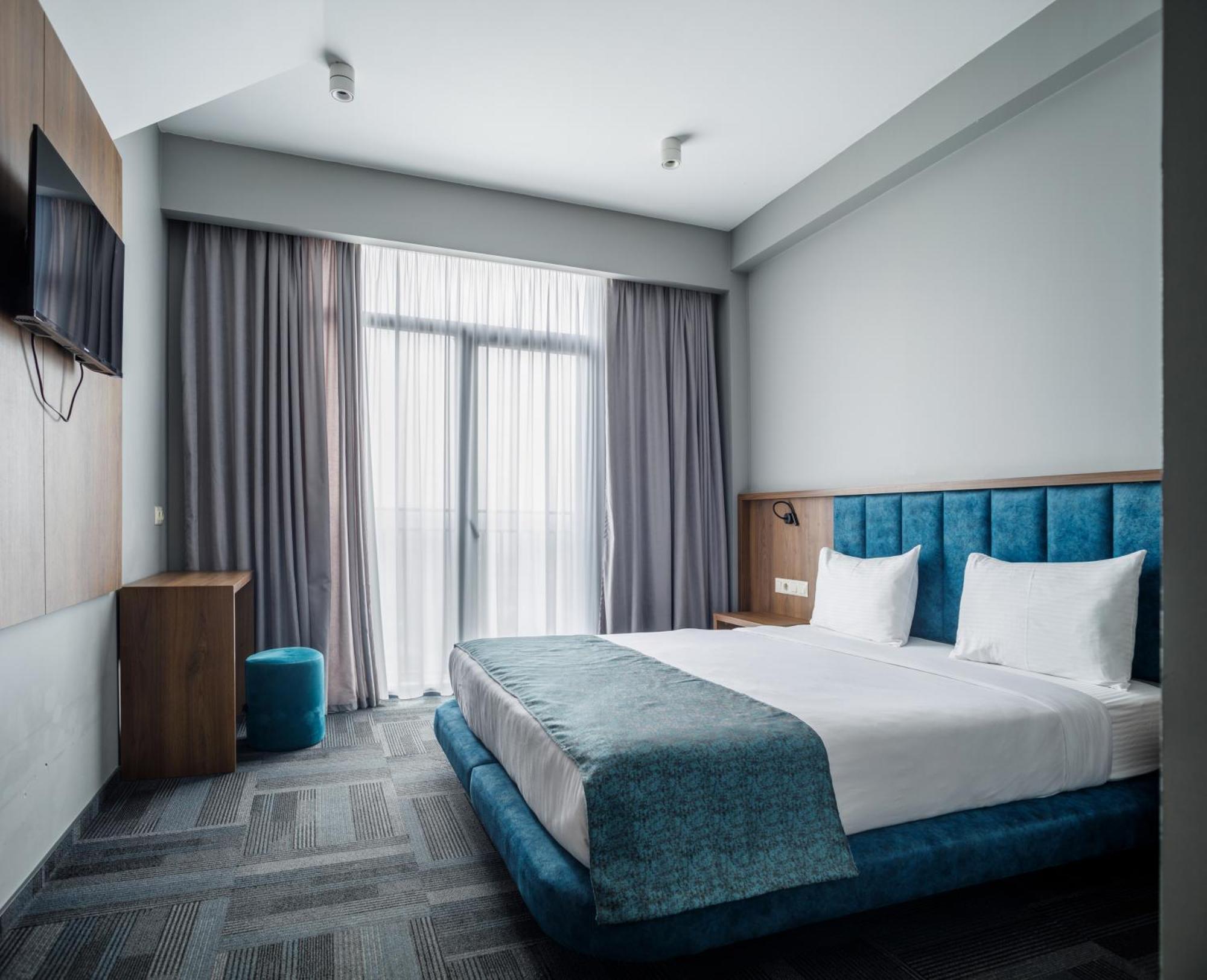 Address Inn Tbilisi Esterno foto
