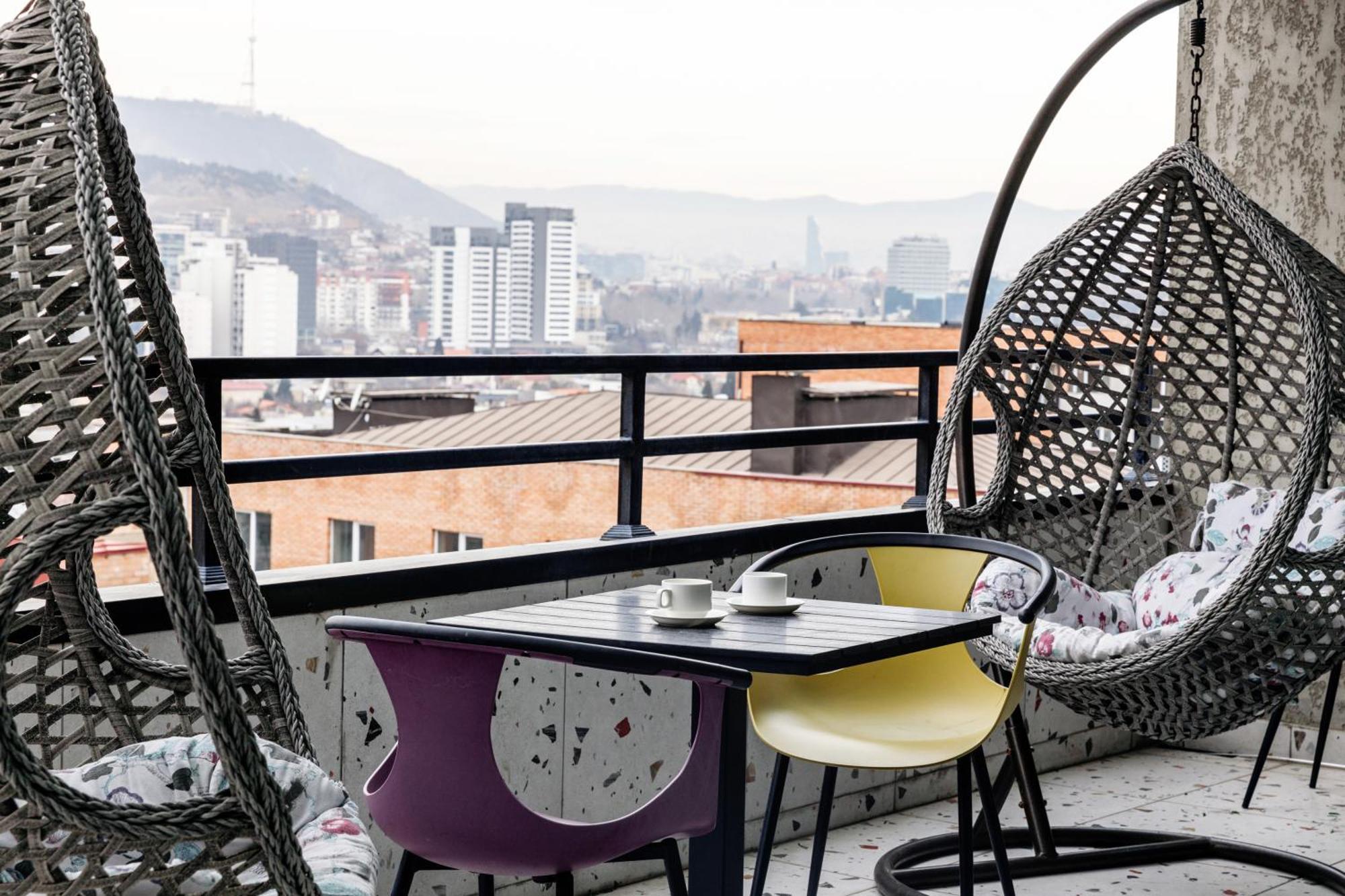 Address Inn Tbilisi Esterno foto