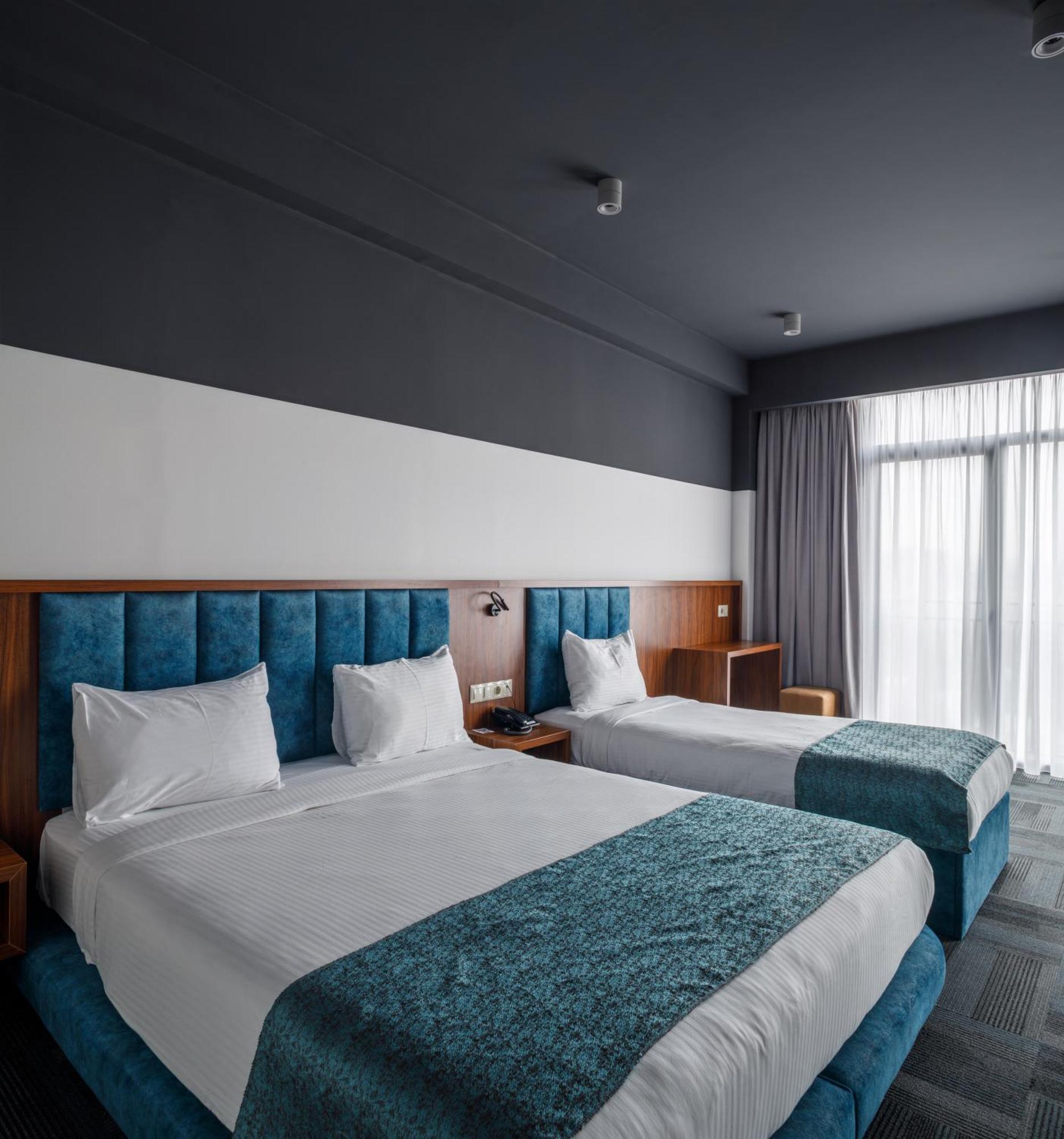 Address Inn Tbilisi Esterno foto
