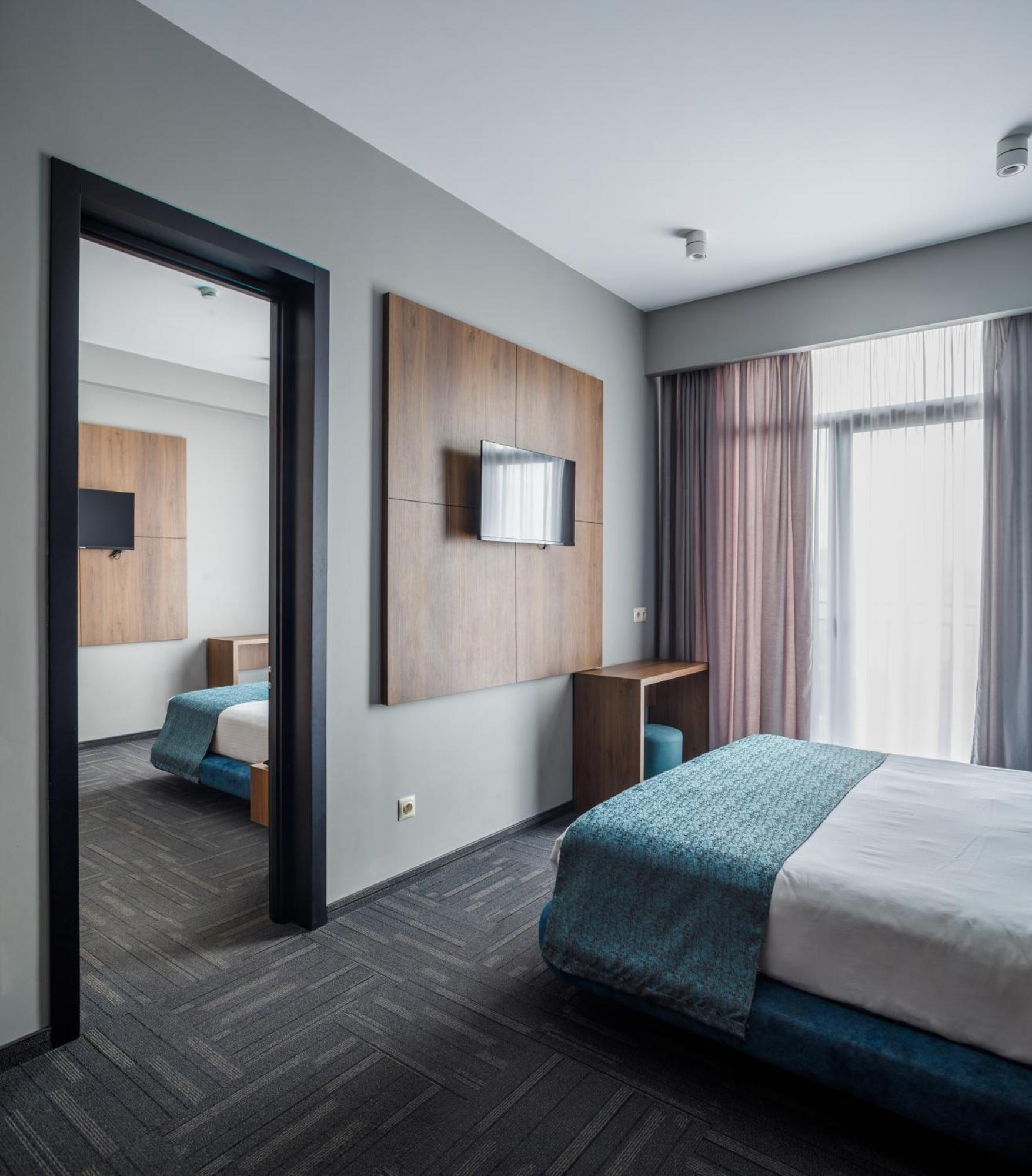 Address Inn Tbilisi Esterno foto